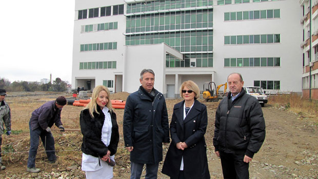 За операције још 8 сала